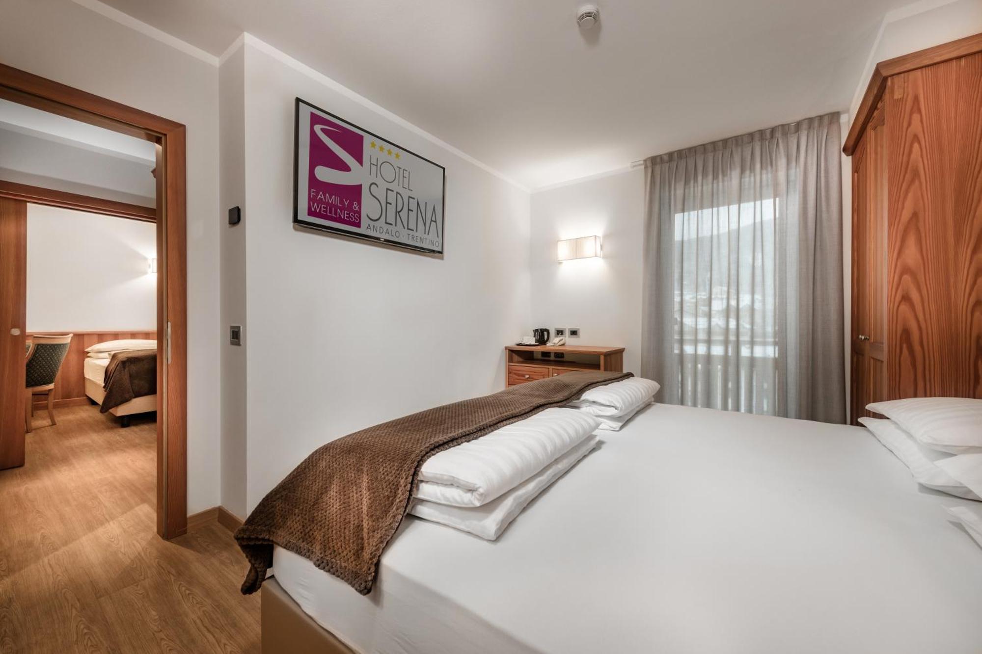 Family Hotel Serena Андало Екстер'єр фото