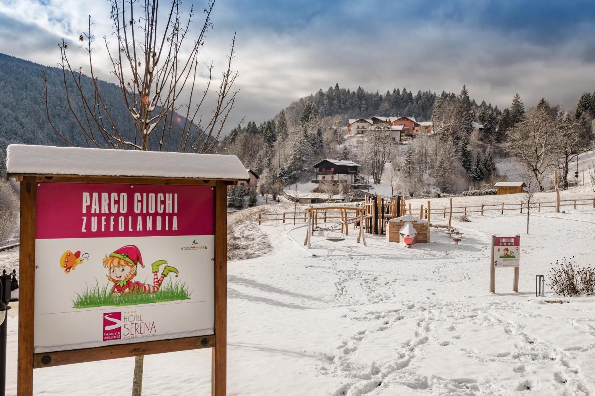 Family Hotel Serena Андало Екстер'єр фото