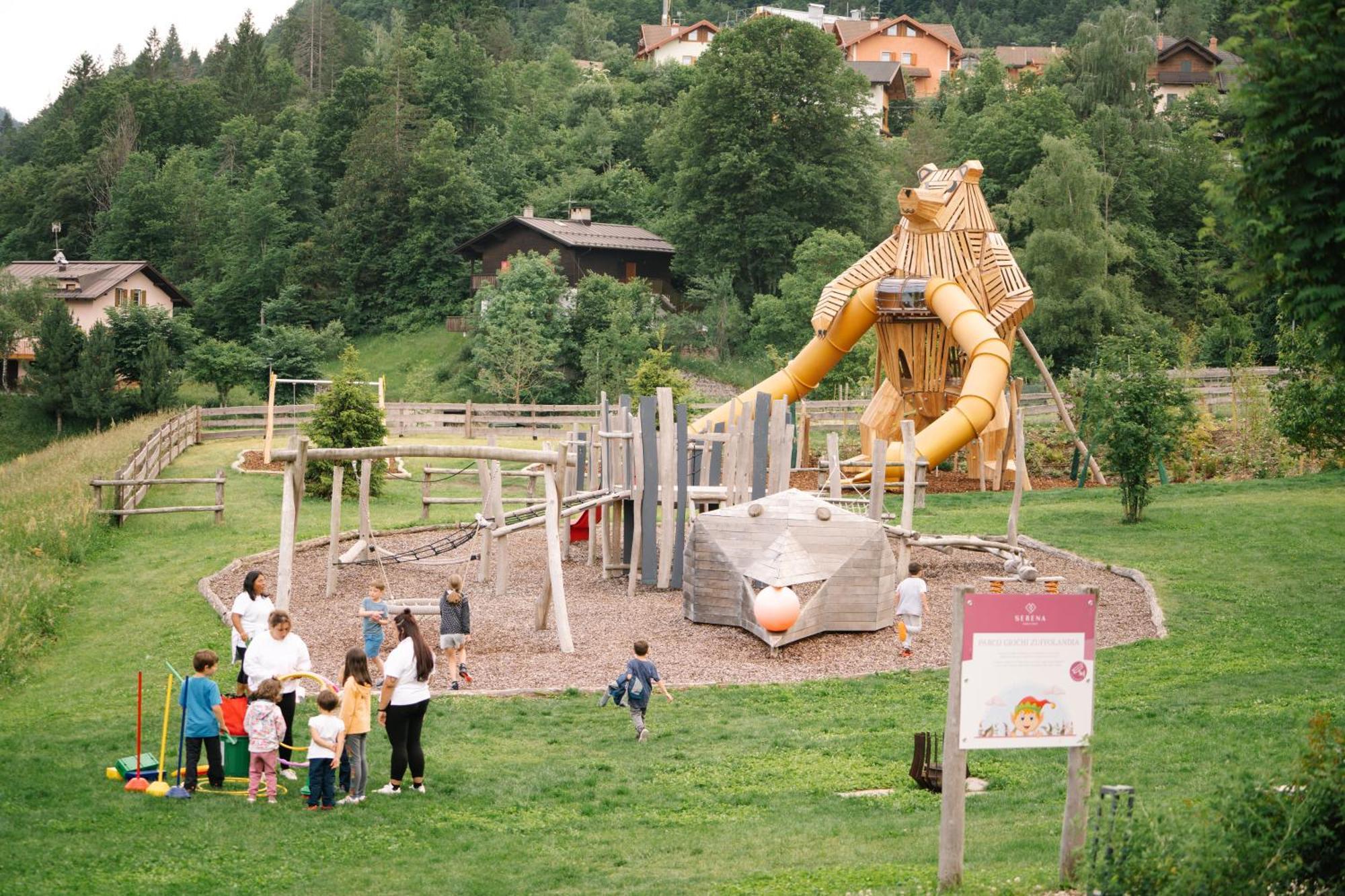 Family Hotel Serena Андало Екстер'єр фото