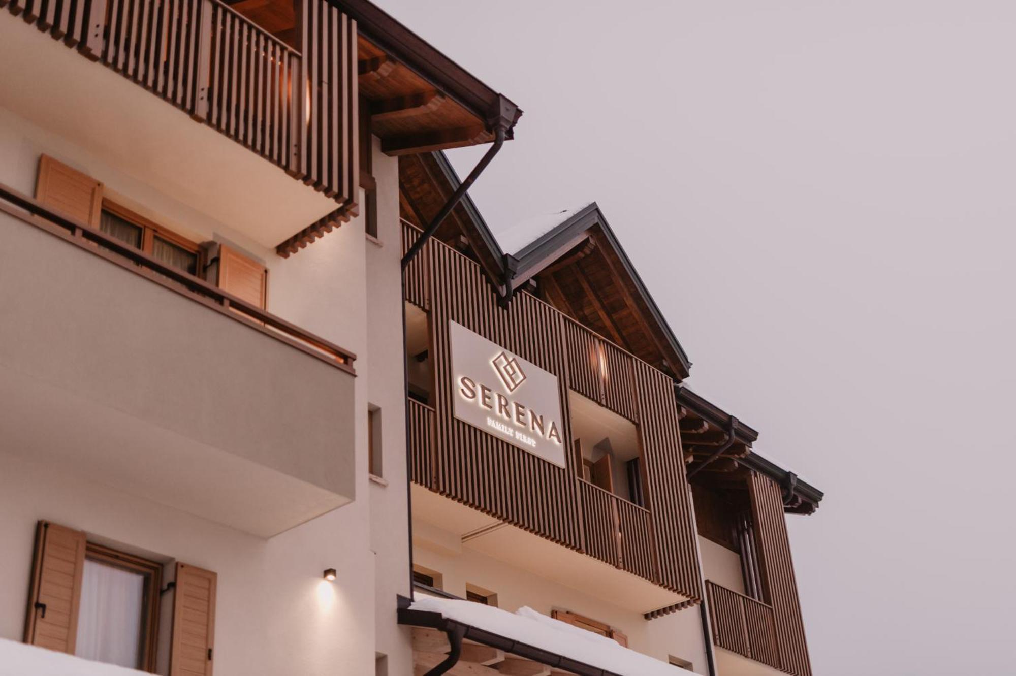 Family Hotel Serena Андало Екстер'єр фото
